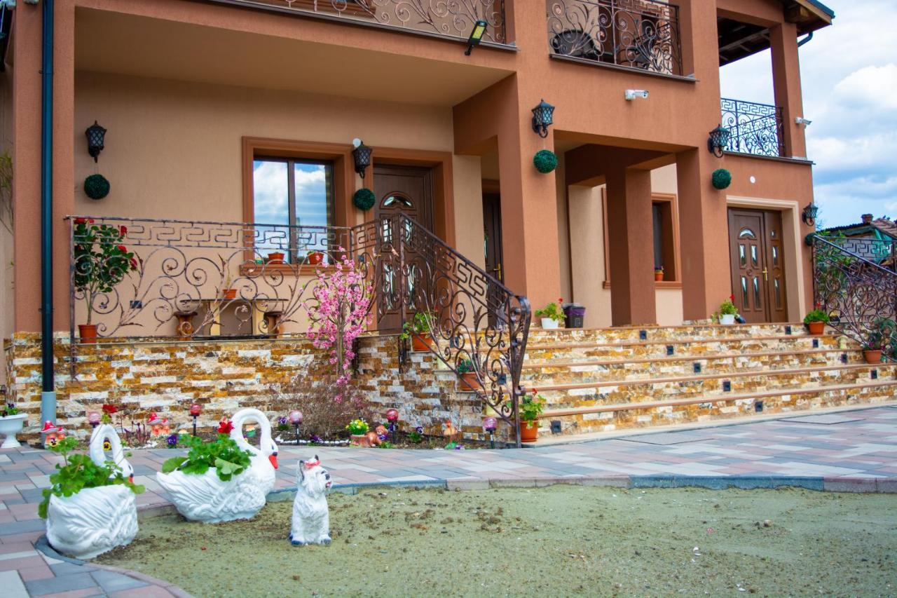 Bed and Breakfast Casa Erk Călimăneşti Exterior foto