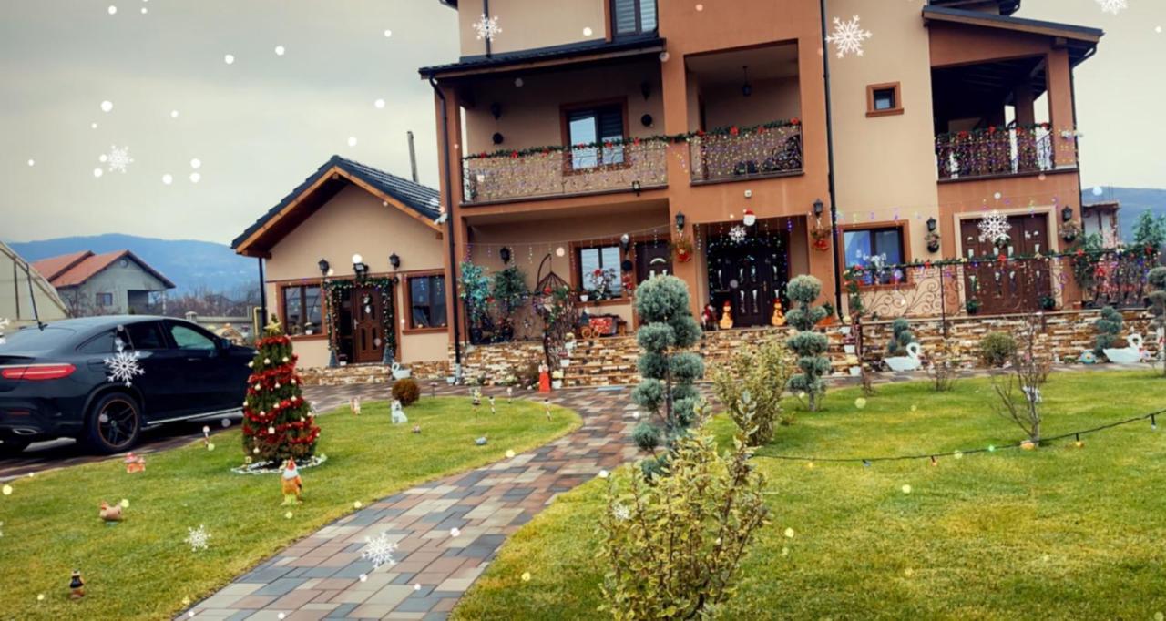 Bed and Breakfast Casa Erk Călimăneşti Exterior foto