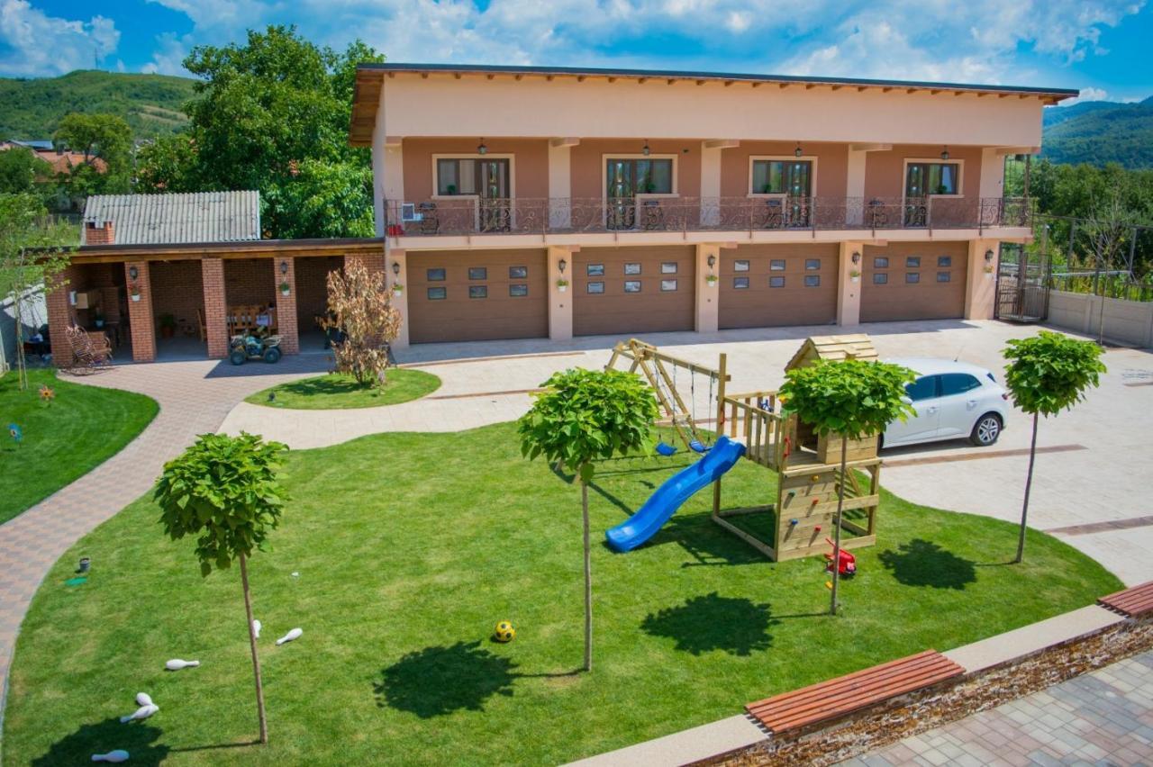 Bed and Breakfast Casa Erk Călimăneşti Exterior foto