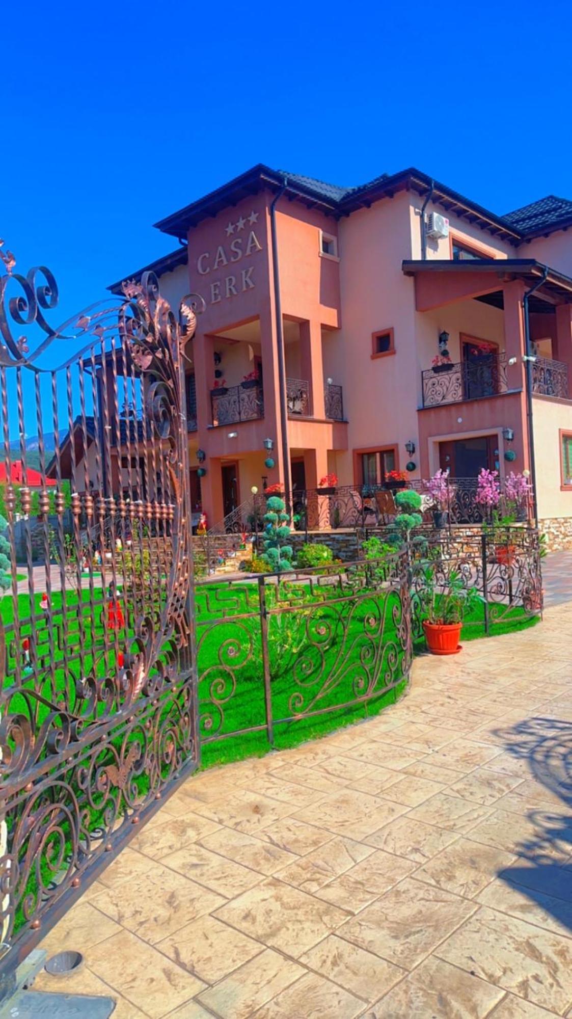 Bed and Breakfast Casa Erk Călimăneşti Exterior foto