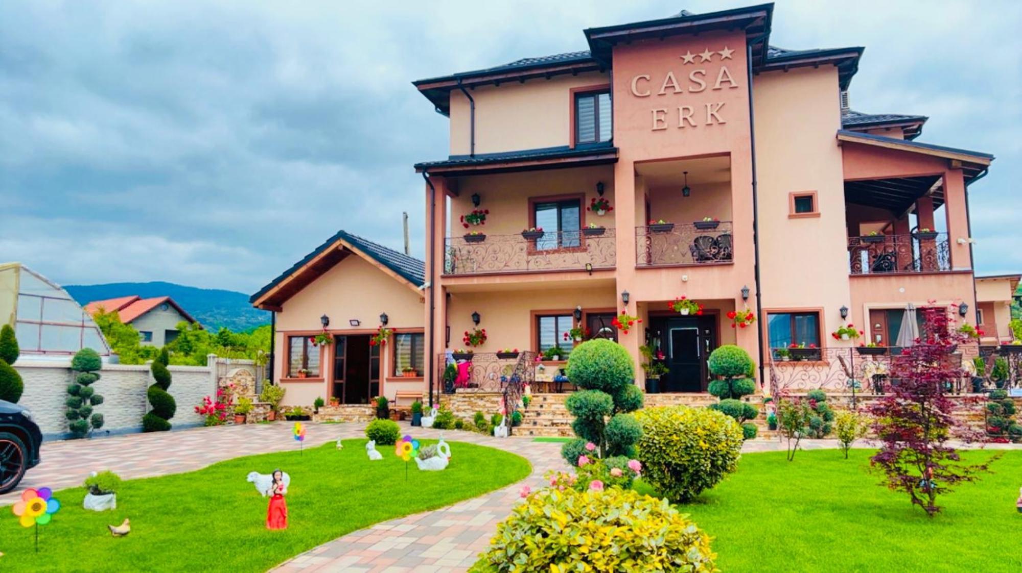 Bed and Breakfast Casa Erk Călimăneşti Exterior foto